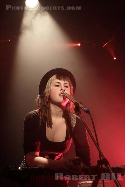 SARAH MCCOY - 2014-02-14 - PARIS - La Maroquinerie - 